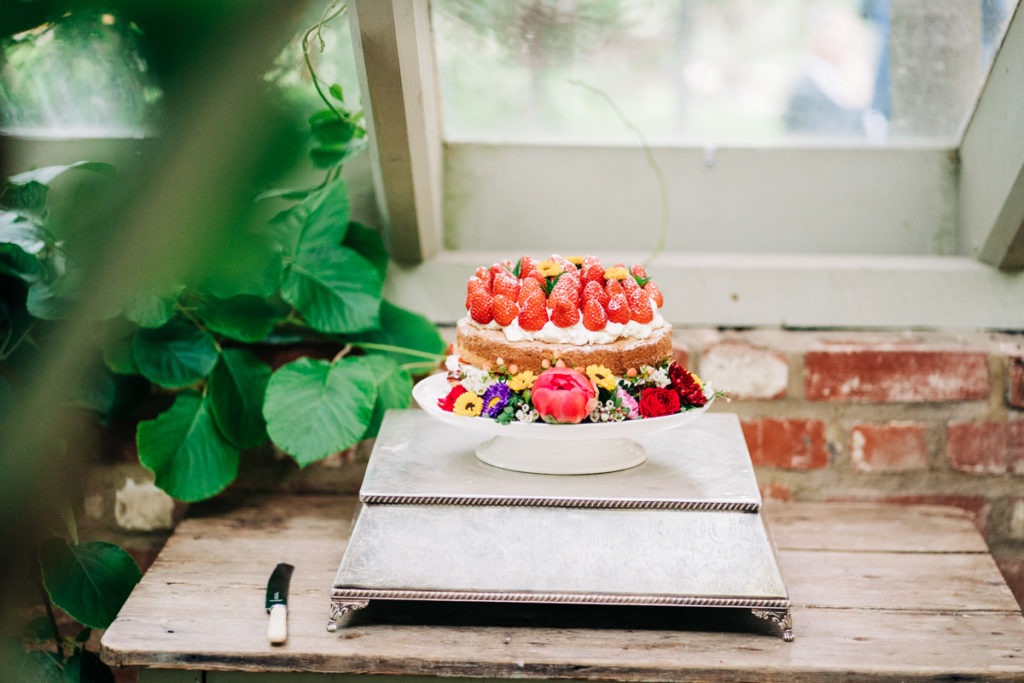 Secret Garden Wedding Cake