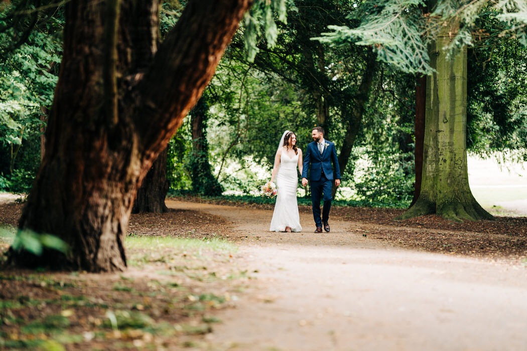 woodland wedding photo inspiration